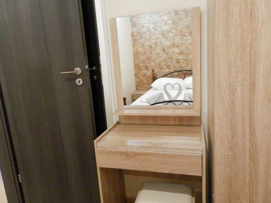 Agora Apartments Ground Floor Kíssamos Eksteriør billede